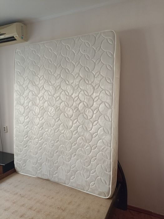 Матрас новый,  пружинный