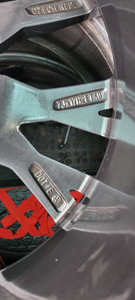 ОРИГИНАЛНИ джанти 17" за VW и SKODA