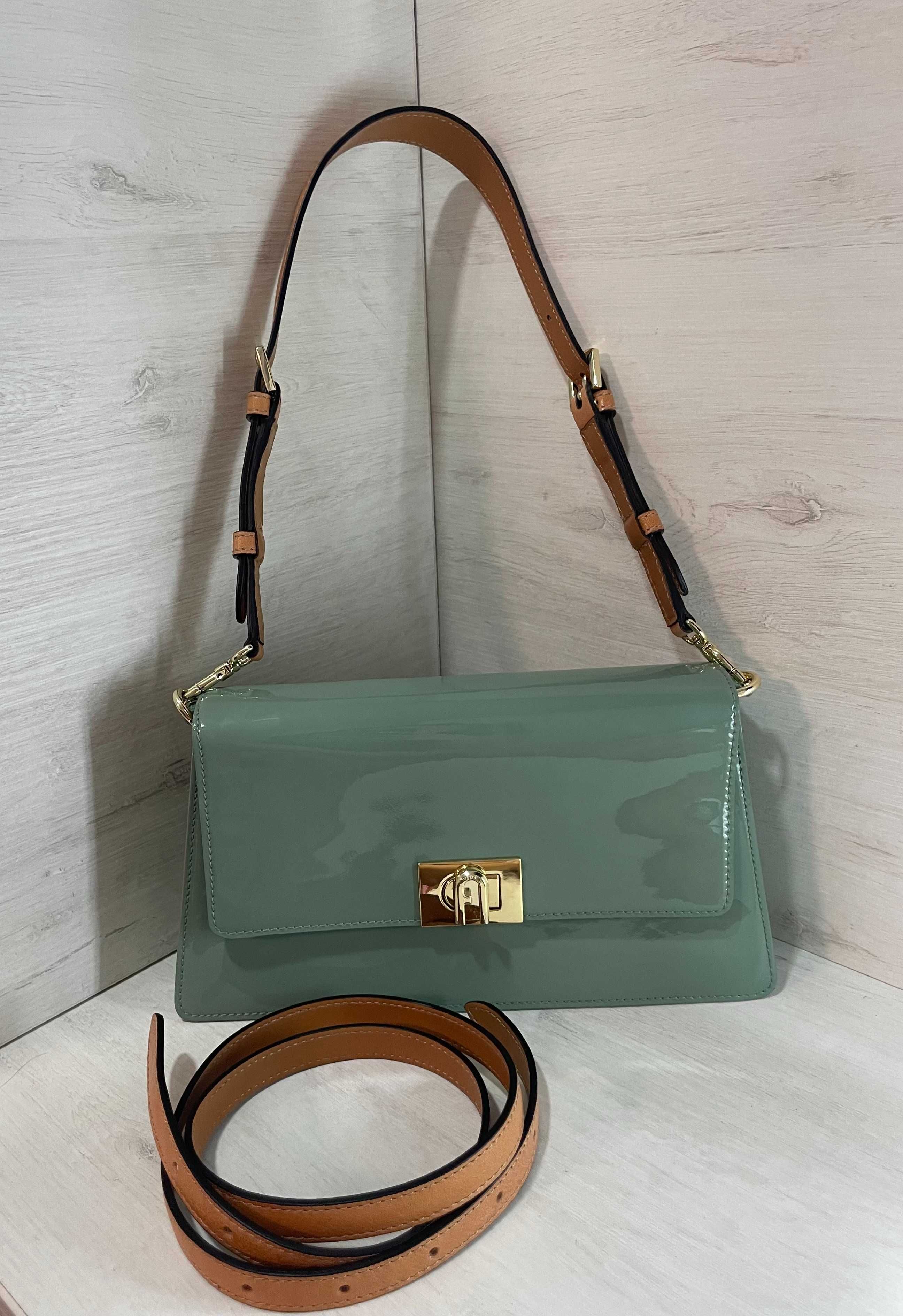 Чанта Furla Zoe S петрол лачена