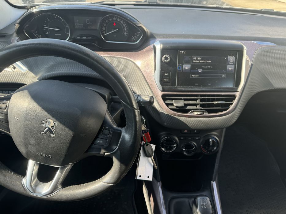 Peugeot 2008 mini suv