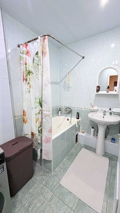 Ойбек, ор-р Angel’s Food
Мирабадский район
4/5/9
Площадь: 100 м²