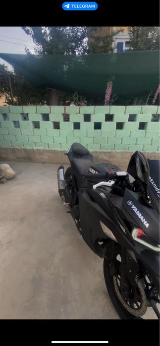 YAMAHA R3 sport bike