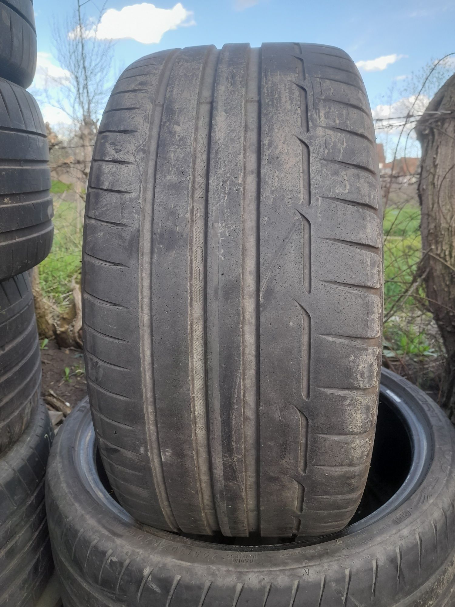 Vând 2 anvelope 265 30 20 dunlop de vara dot 2018