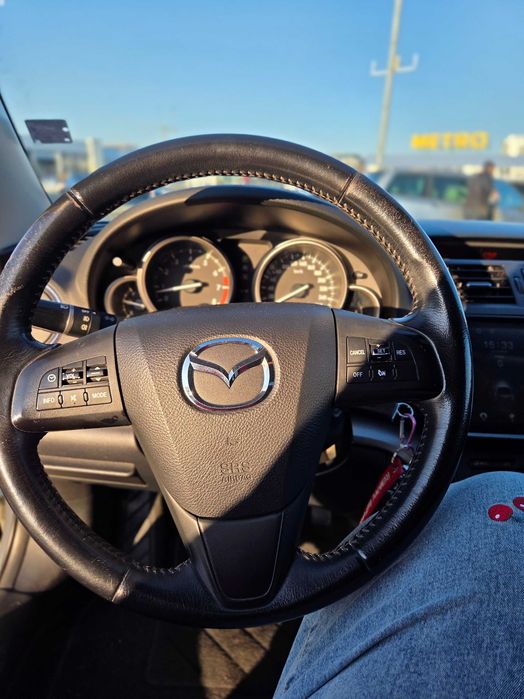 Mazda 6, 2.0 бензин, 155 к.с., автоматик, 2011 г.