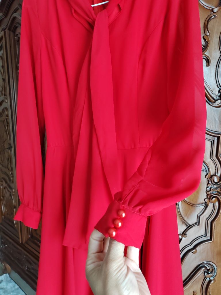 Rochie eleganta roșie