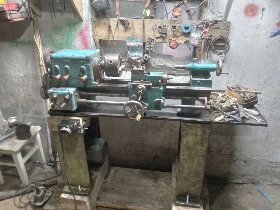 Продам токарный станок