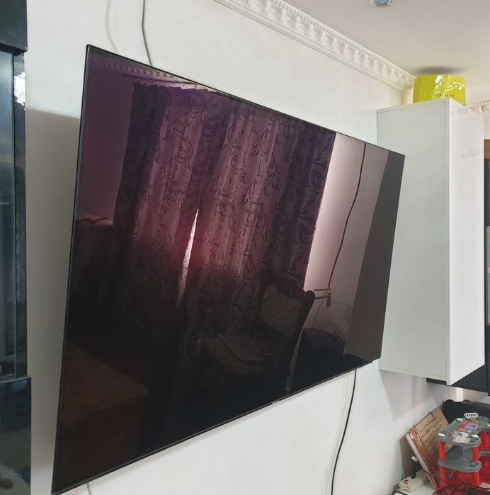 Panasonic oled 65"