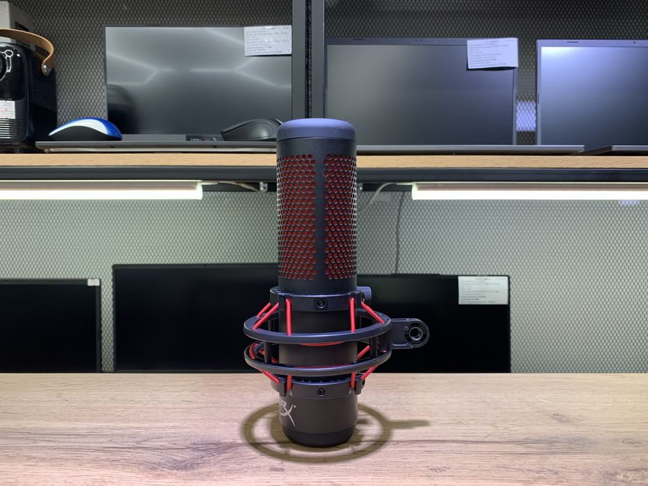 Микрофон HyperX QuadCast, игровой конденсаторный, есть штатив,1123/А10