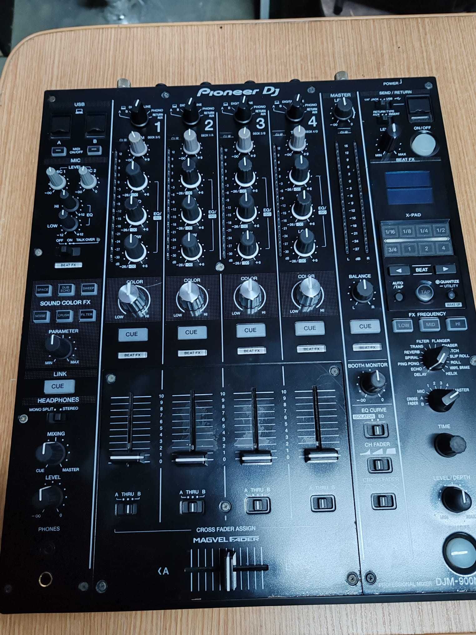 Pioneer DJM900 Nexus 2