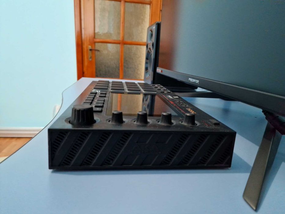Aparat Productie Muzicala Akai Mpc Live