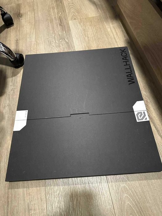 Стъклен пад Wallhack SP4 Skypad