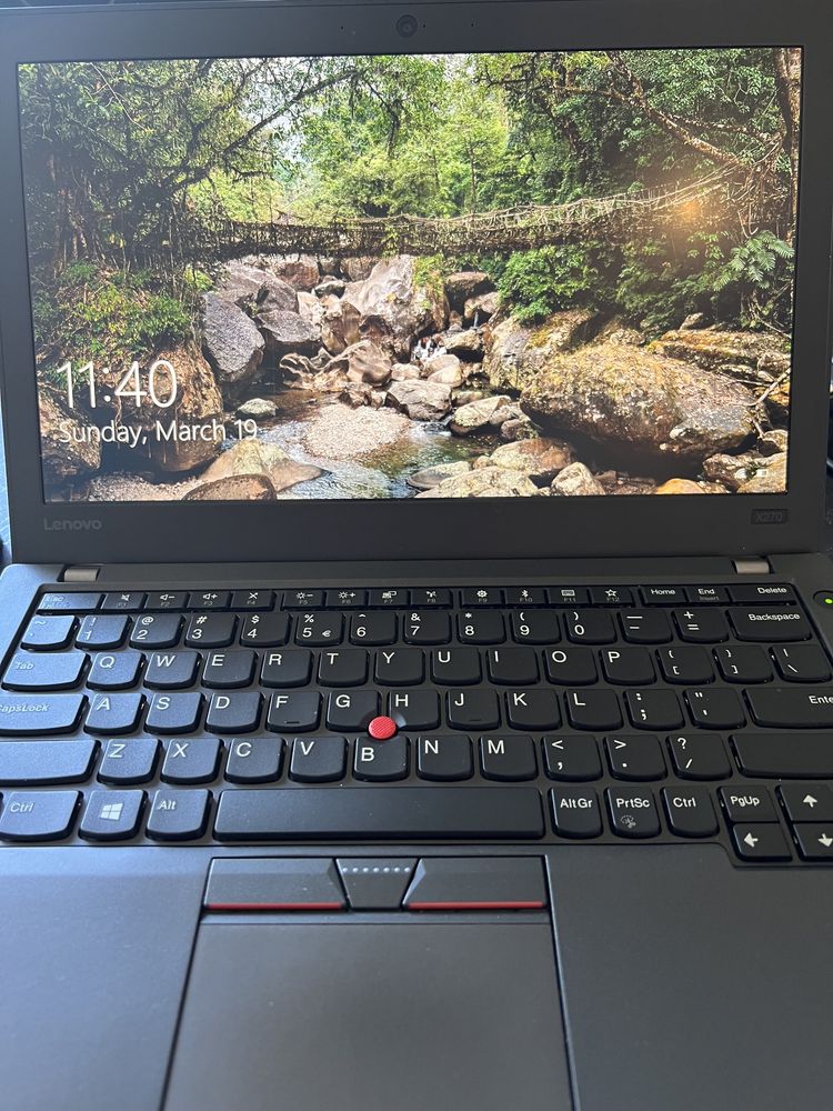 Lenovo ThinkPad x270