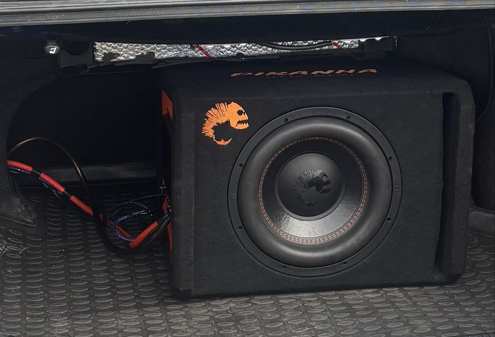 Продам большой сабвуфер DL AUDIO