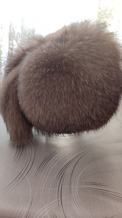 Продам зимнюю женскую шапку