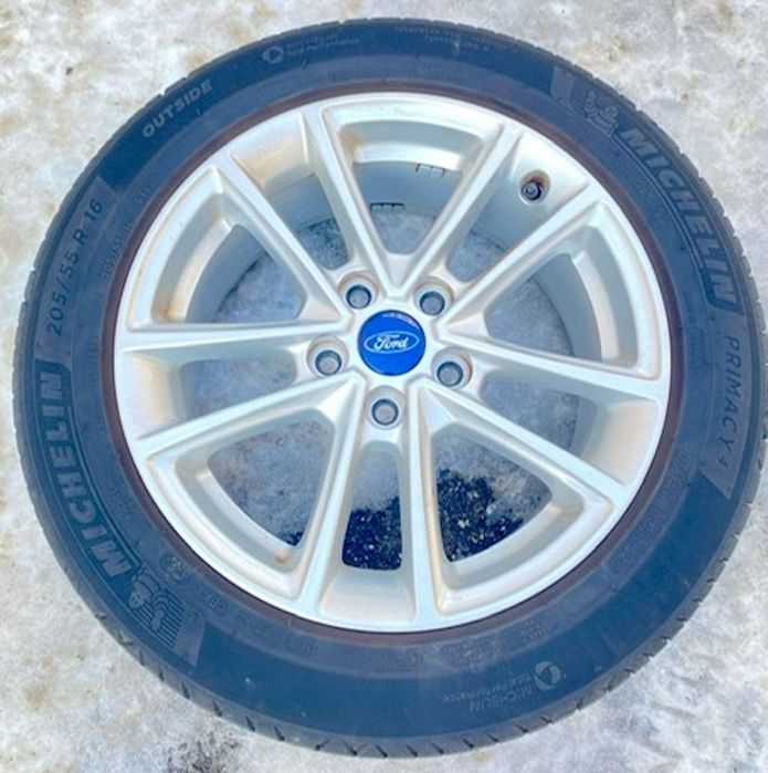 MICHELIN anvelope vara 205/55/R16 + Jante FORD 16"