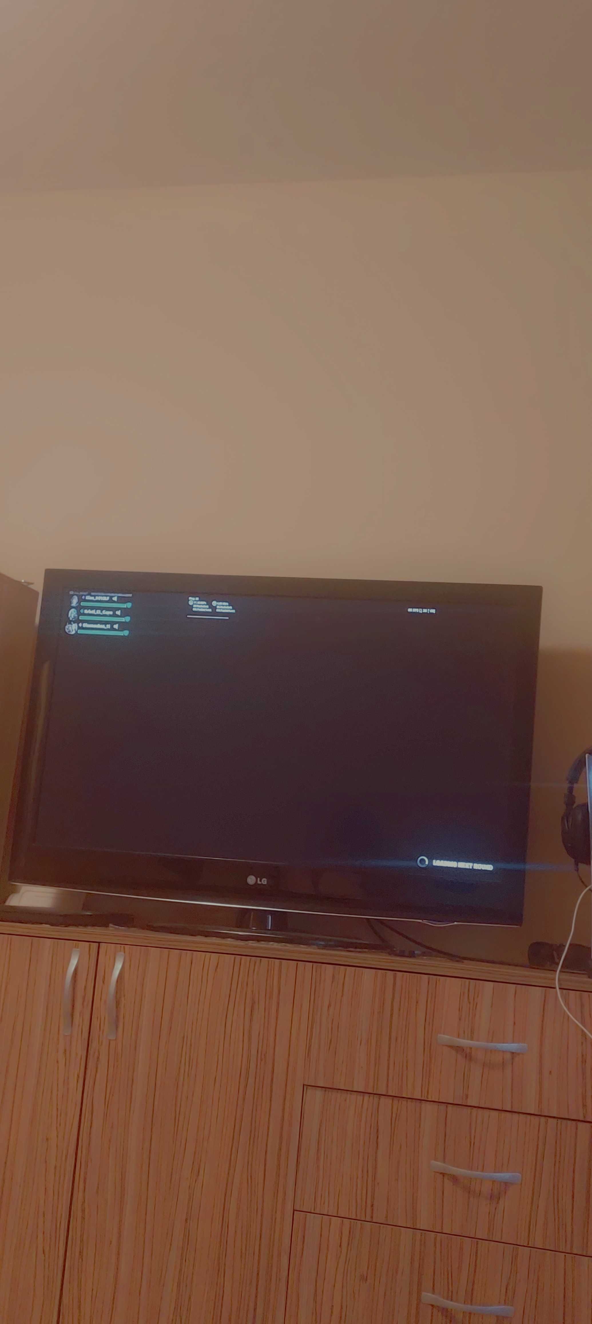 LG  42lH3000 107 см РАБОТЕЩ !