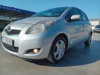 TOYOTA YARIS 1.3VVT-i Климатроник TOP