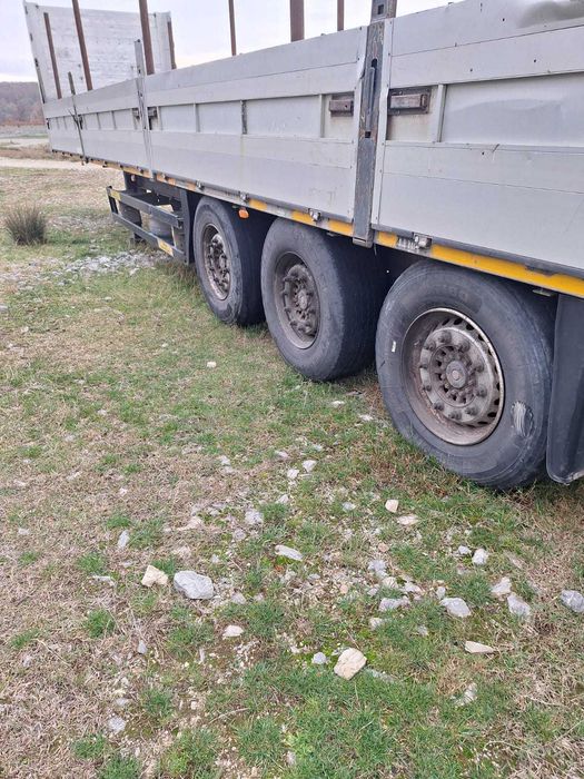 Vand autobasculanta IVECO 18 to si semiremorca SCHMITZ