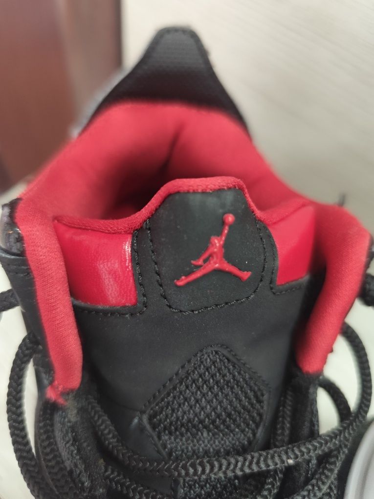 Кецове Nike Jordan 35 номер