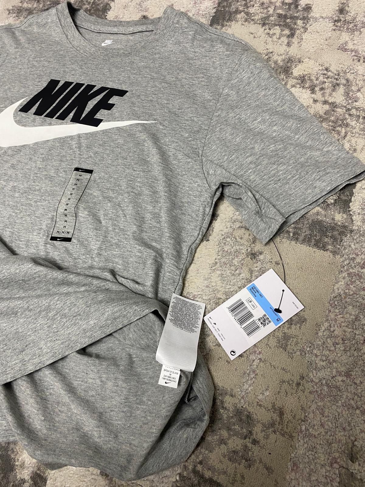 Tricou Nike nou  M