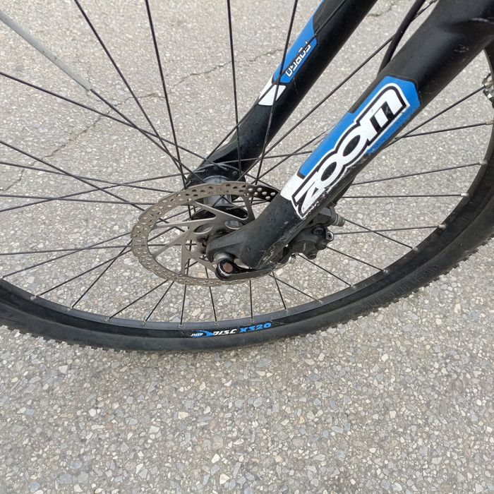Bicicletă MTB 27.5 cu frâne hidraulice