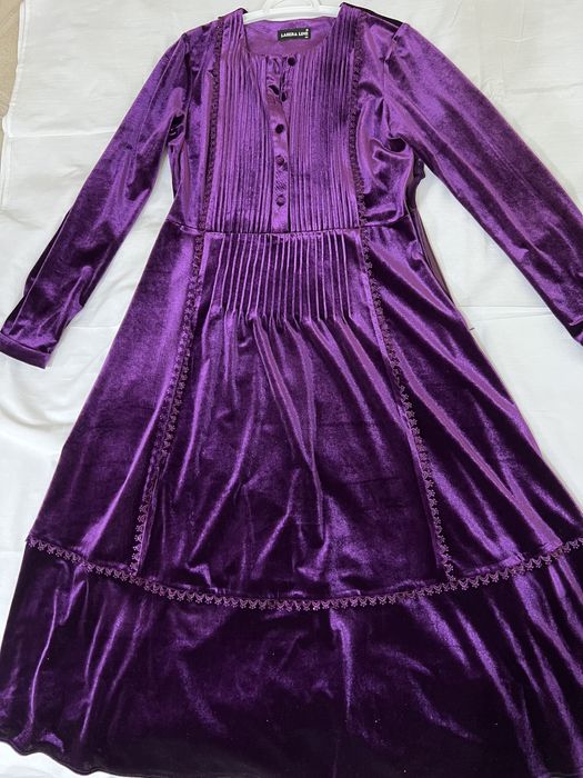 Продаю все по 3000тг, 2/3 раза носки, очень в хорошем состоянии,