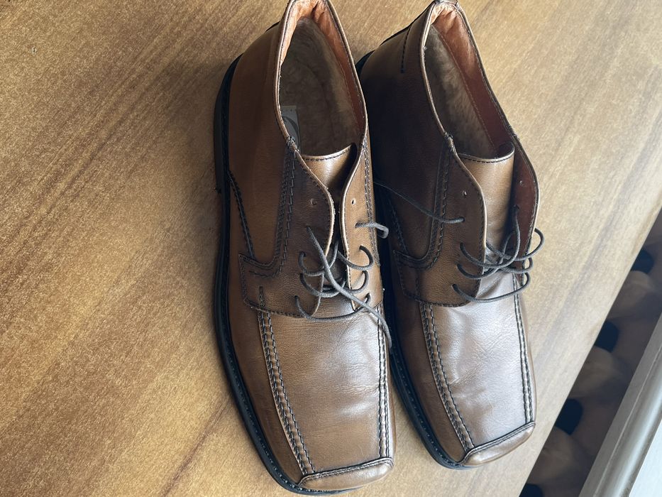 Продам зимнии ботинки , производство Чехия., новые.