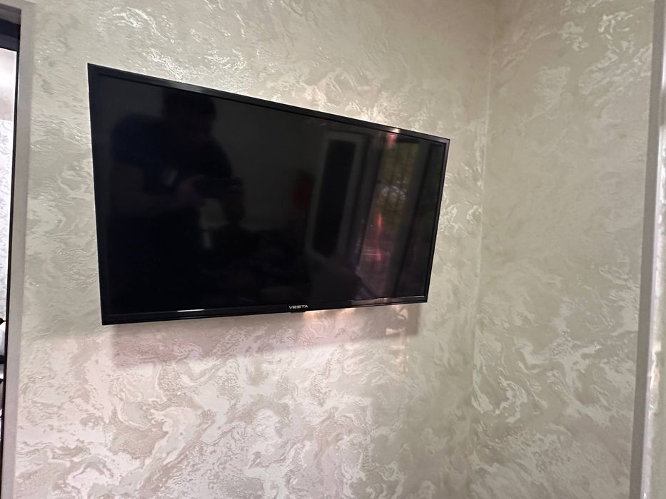 Телевизор продаю