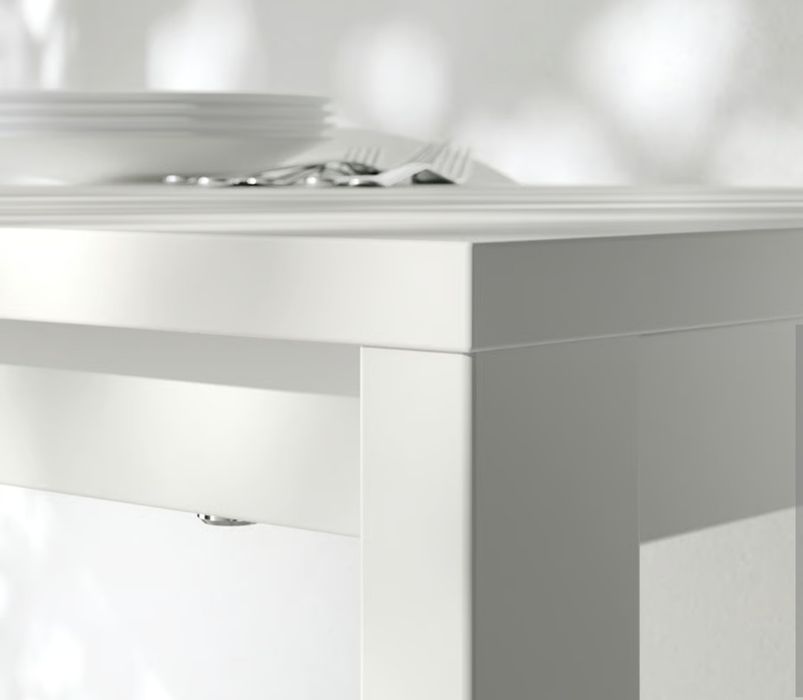 Masa alba pentru bucatarie