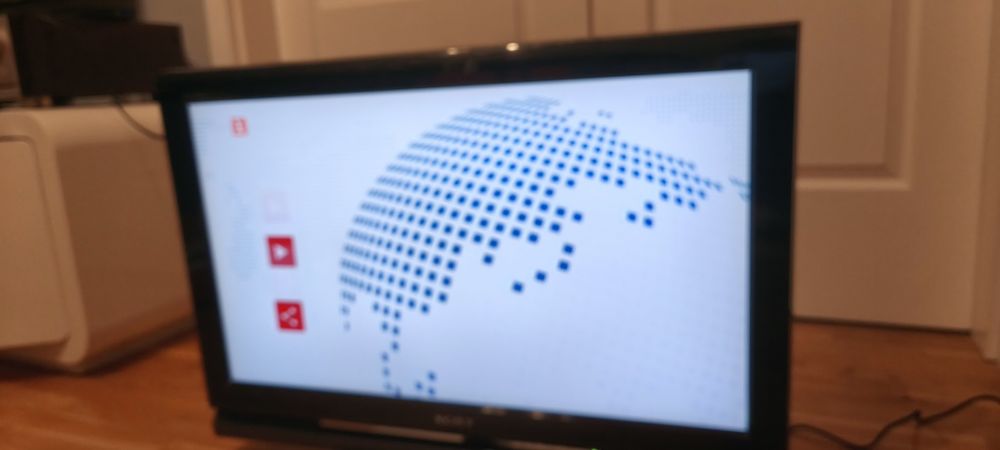 Продавам отличен LCD tv SONY KDL- 32V4500 с оригиналното дистанционно