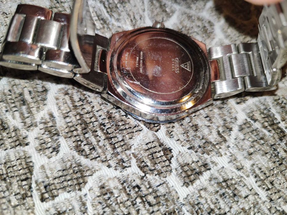 Ceas de damă guess argintiu