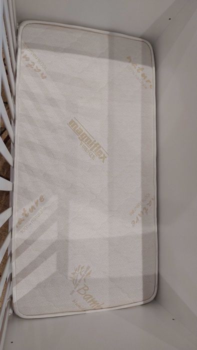 Бебешка кошара/люлка/легло Lorelli + матрак Magniflex Bamboo