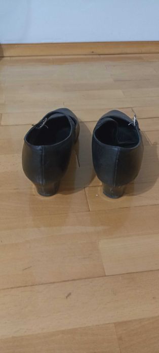 Скарпини, обувки за народни танци 39номер