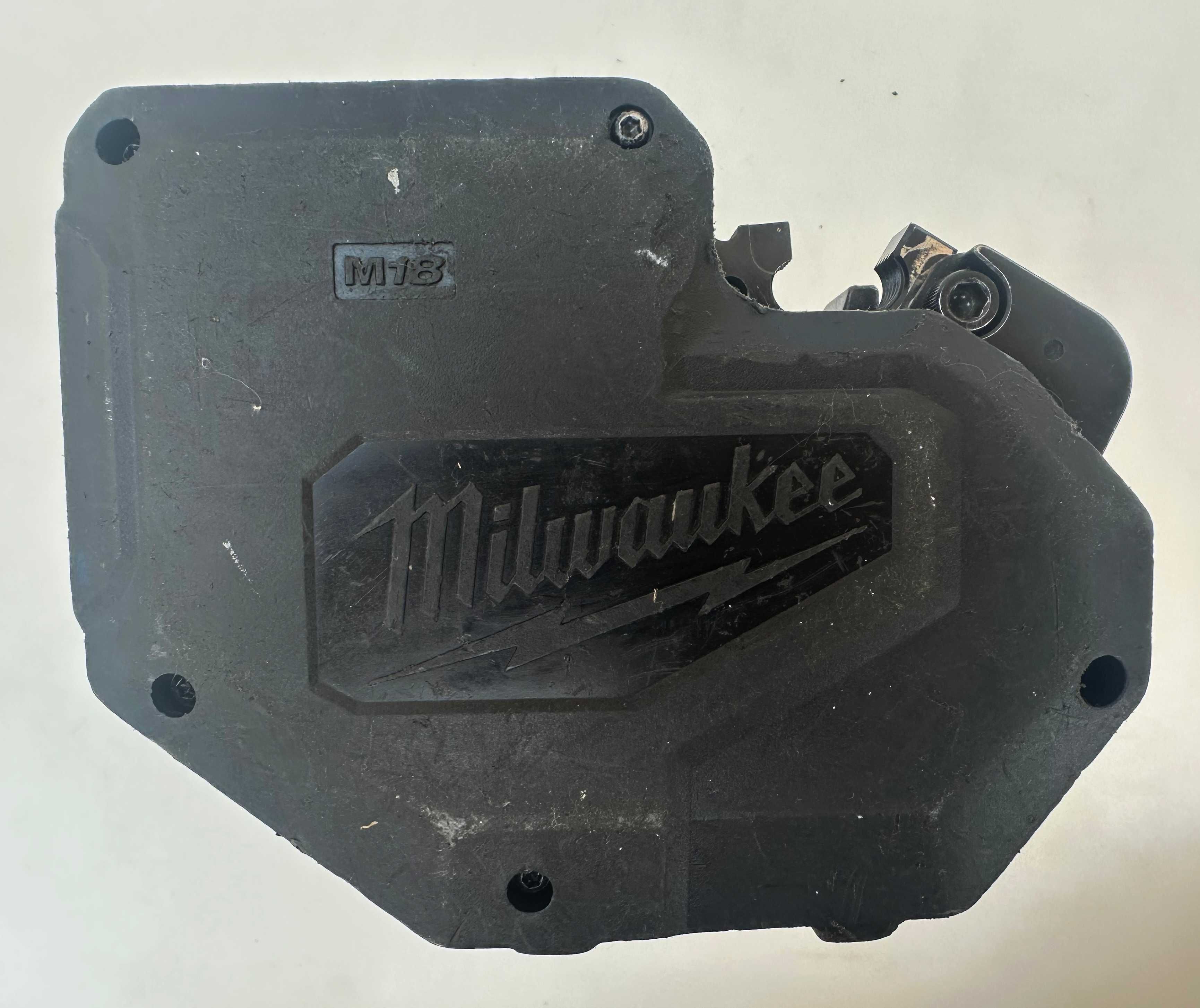 MiLWAUKEE M18 BLTRC - Акумулаторна машина за рязане на шпилки