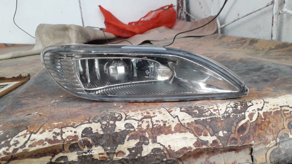 Противотуманна фара ПТФ туманка противотуманка