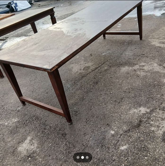 Masa din lemn masiv de 3 metri 500 lei