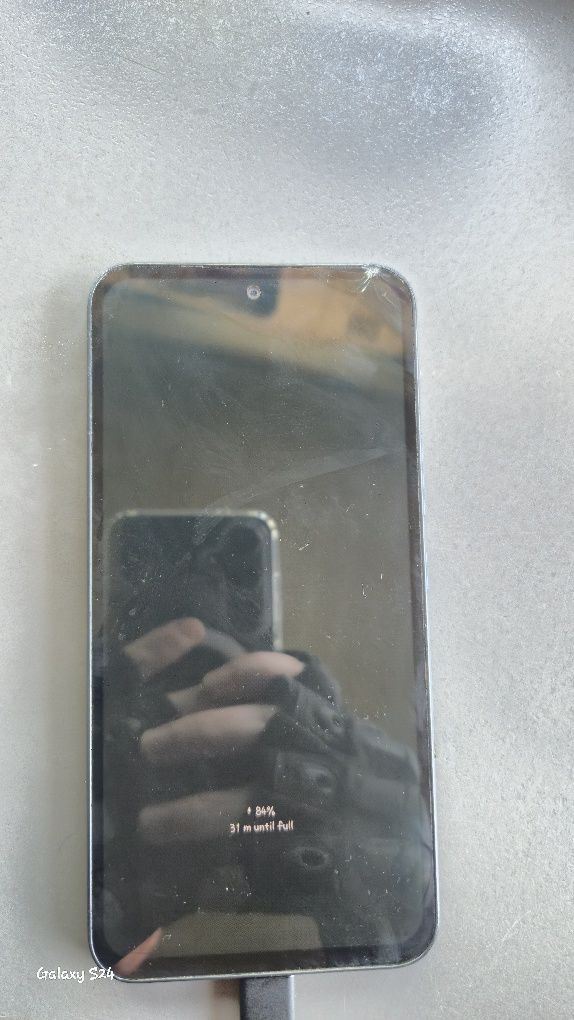 Продавам Samsung Galaxy A54