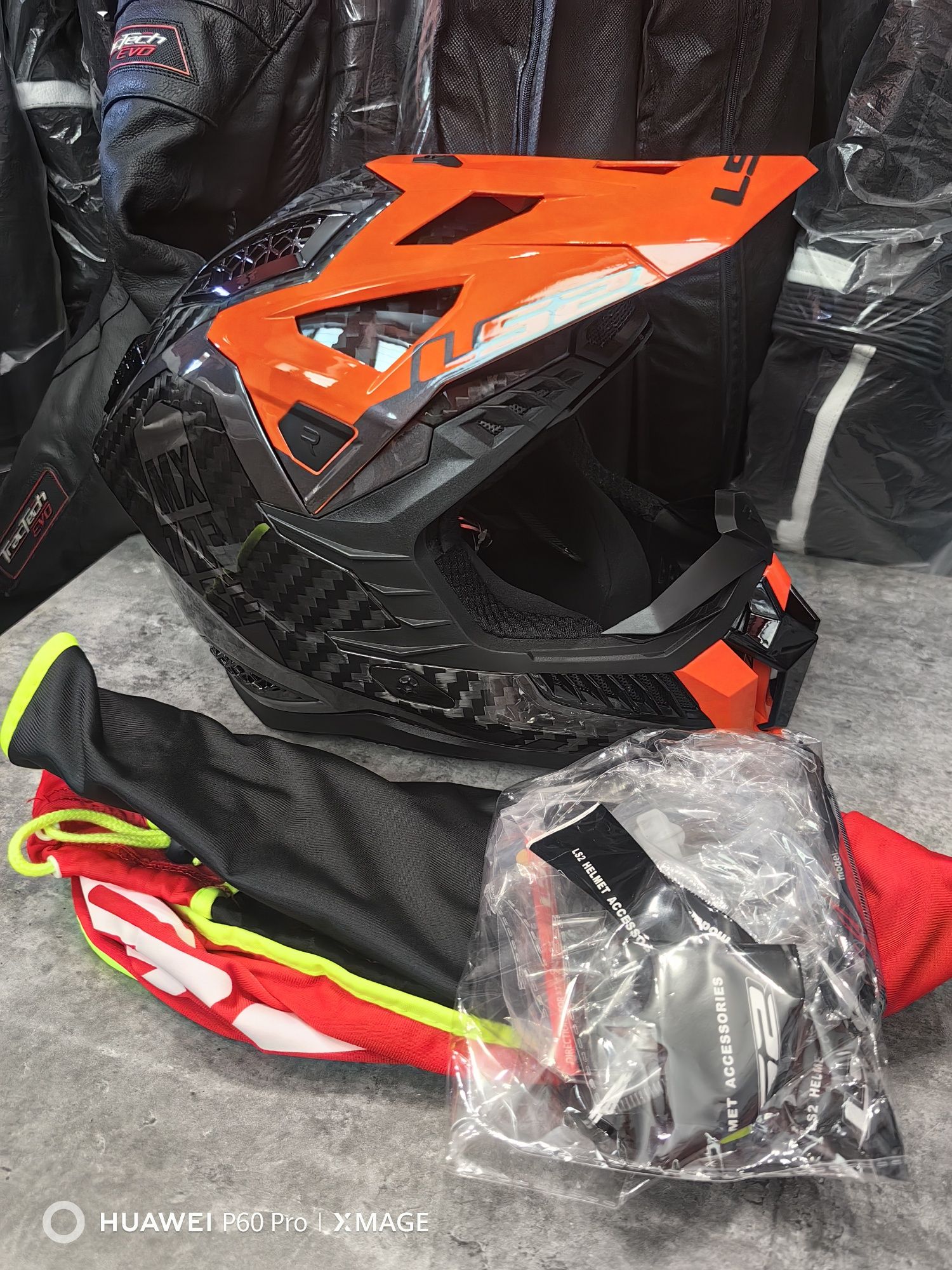 LS2 MX703 C X-Force размер M шок цена!!!