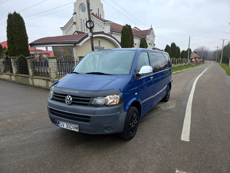 Volkswagen Caravelle/Transporter 2.0tdi Euro 5 model cu 8 locuri