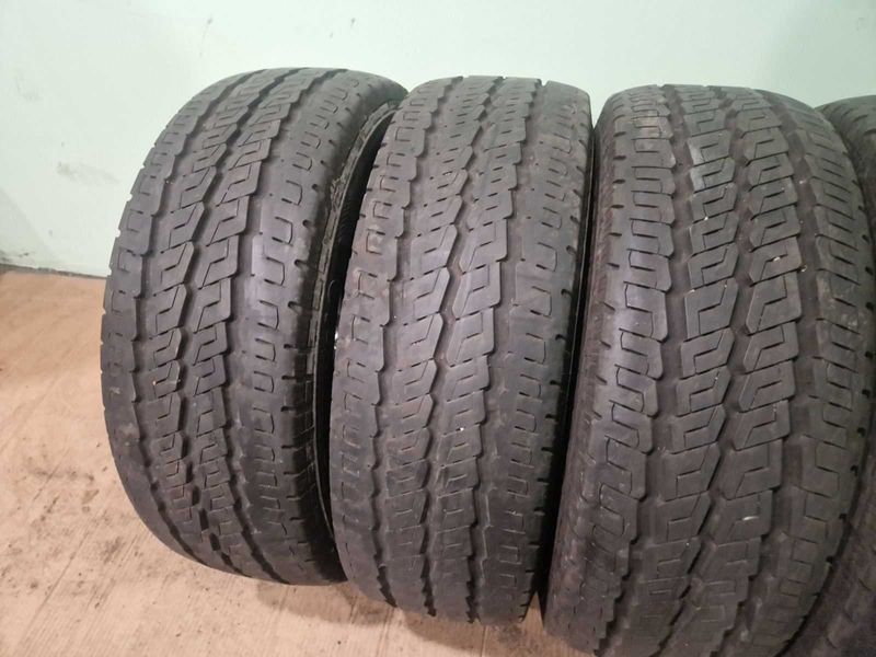 4 Continental R16C 225/65/ 
летни бусови гуми 
DOT4518