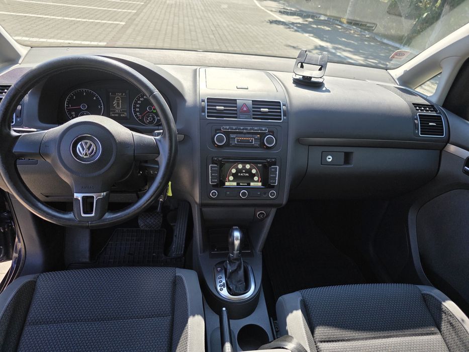 VOLKSWAGEN Touran/DSG/2012/Euro5/Diesel/DVD/Navi mare
