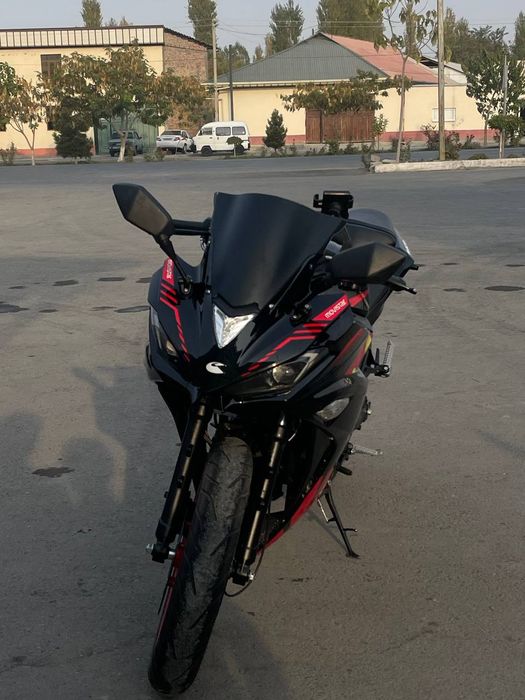 Yamaha r 3 250 cc