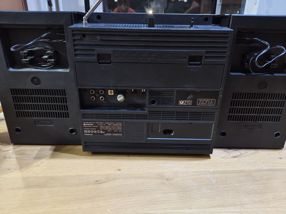 Касетофон HITACHI