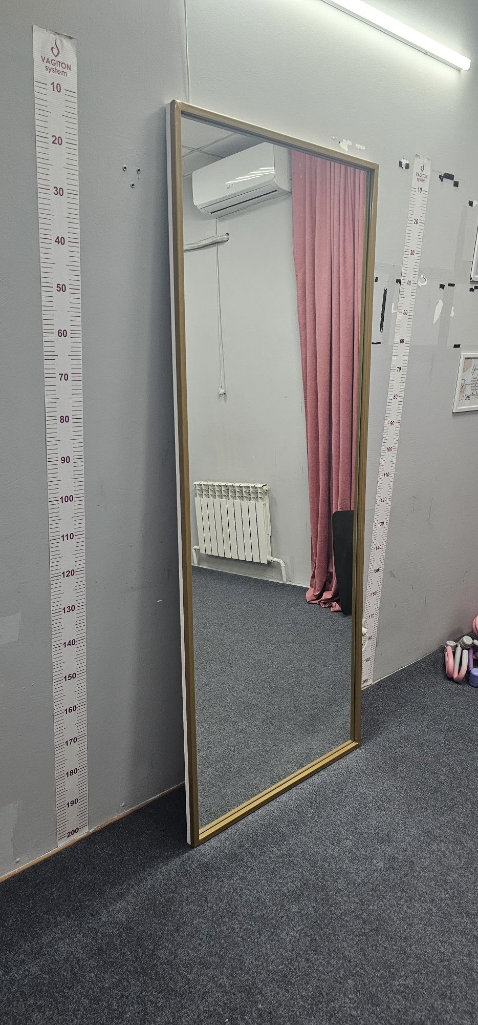 Продам одинарную стойку для вещей