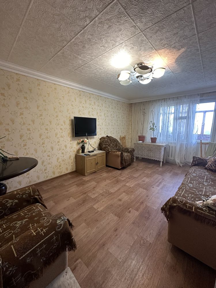 Продам 4-комн. квартиру