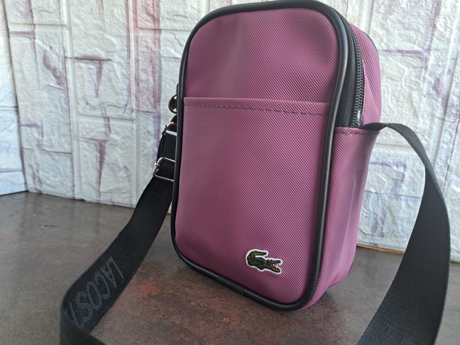 дамска чанта,малка лилава чантичка Lacoste,лакоста