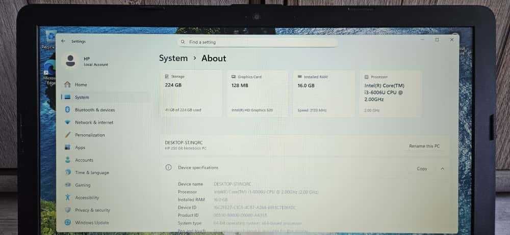 Laptop HP 250 G6 – i3-6006U, 16GB RAM, SSD 240GB