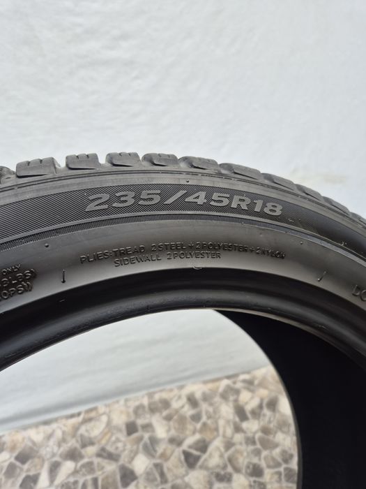 4бр 235 45 18 Laufenn зимни - 20г