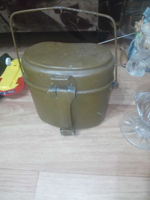 Котелок армейский