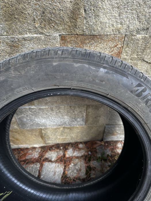 Гуми 215/55/17 зимни Bridgestone Blizzak LM005 XL DOT2221